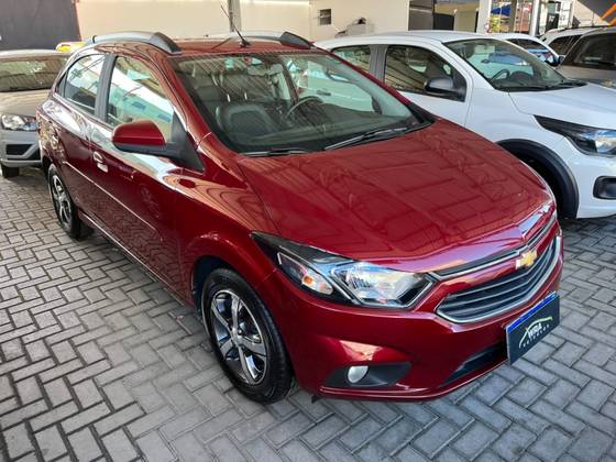 CHEVROLET ONIX 1.4 MPFI LTZ 8V FLEX 4P AUTOMÁTICO CHEVROLET ONIX 1.4 MPFI LTZ 8V FLEX 4P AUTOMÁTICO